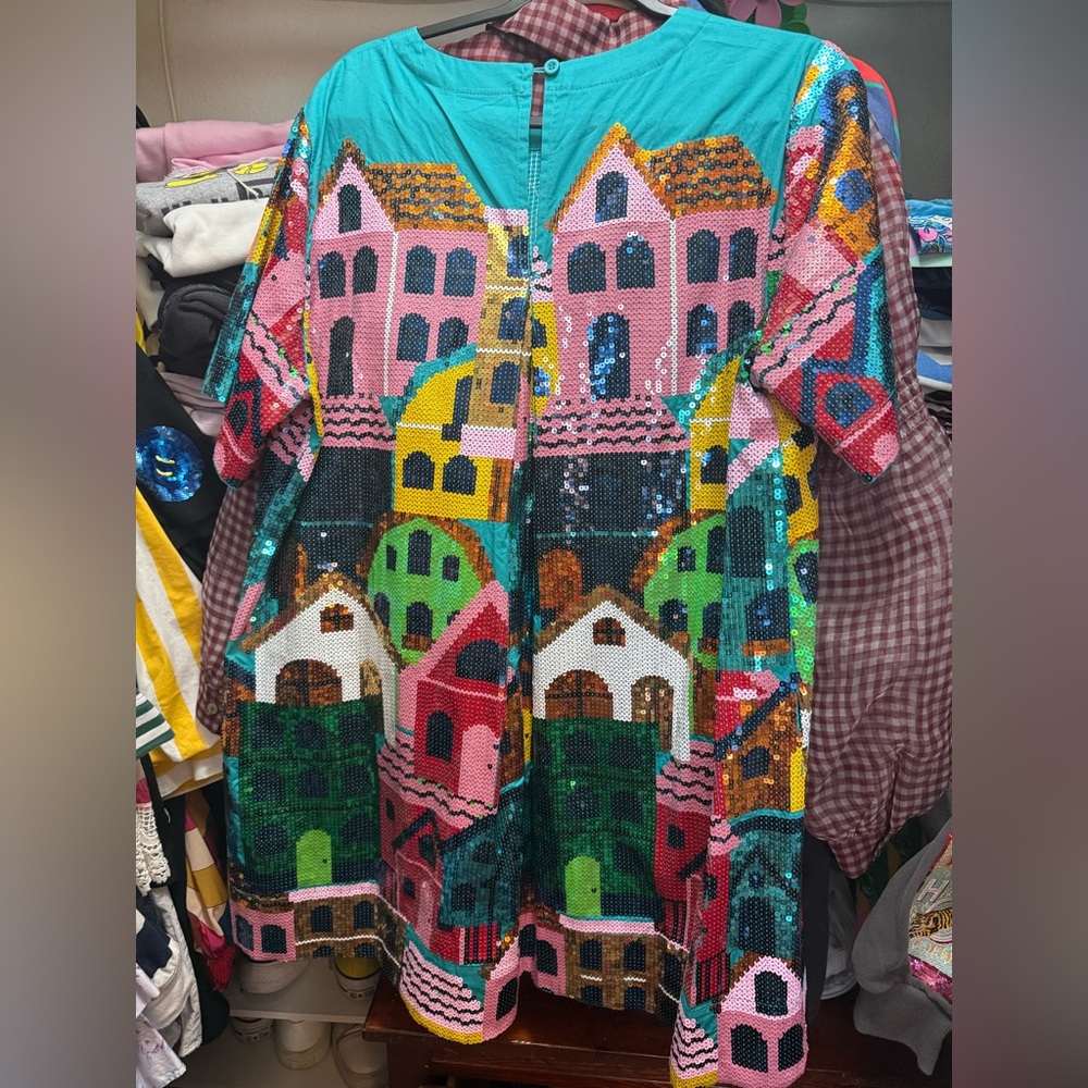 Queen of Sparkles House Dress - Picture 3 of 3